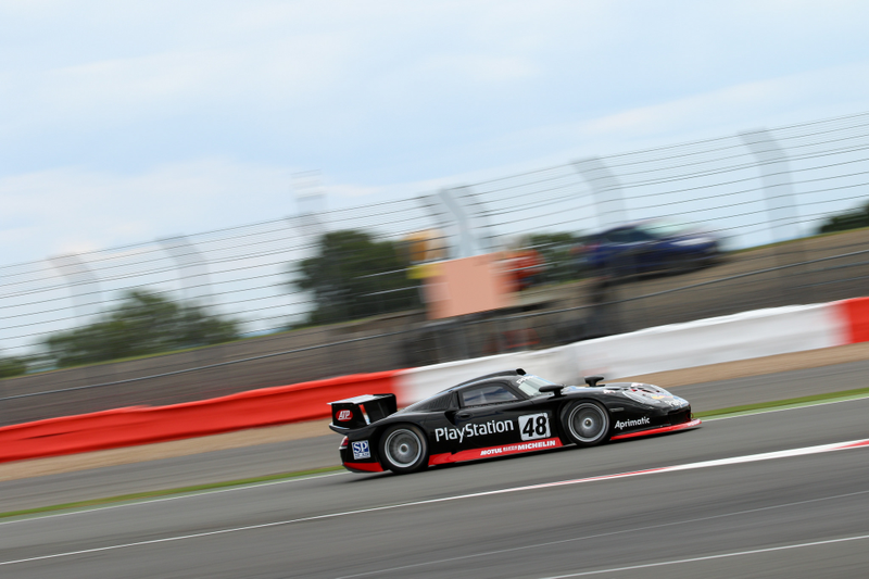 Illustration for article titled Ogle At The Best Cars Racing At The Silverstone Classic